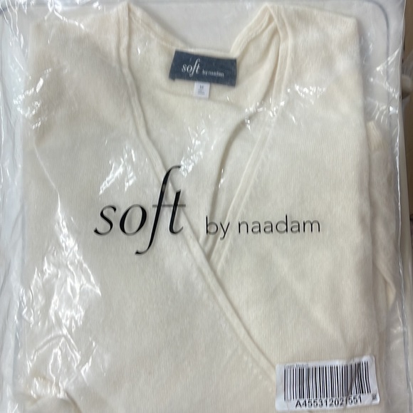 Naadan- best seller from the “Soft Collection. Ladies wrap blouse, cashmere - Picture 6 of 6